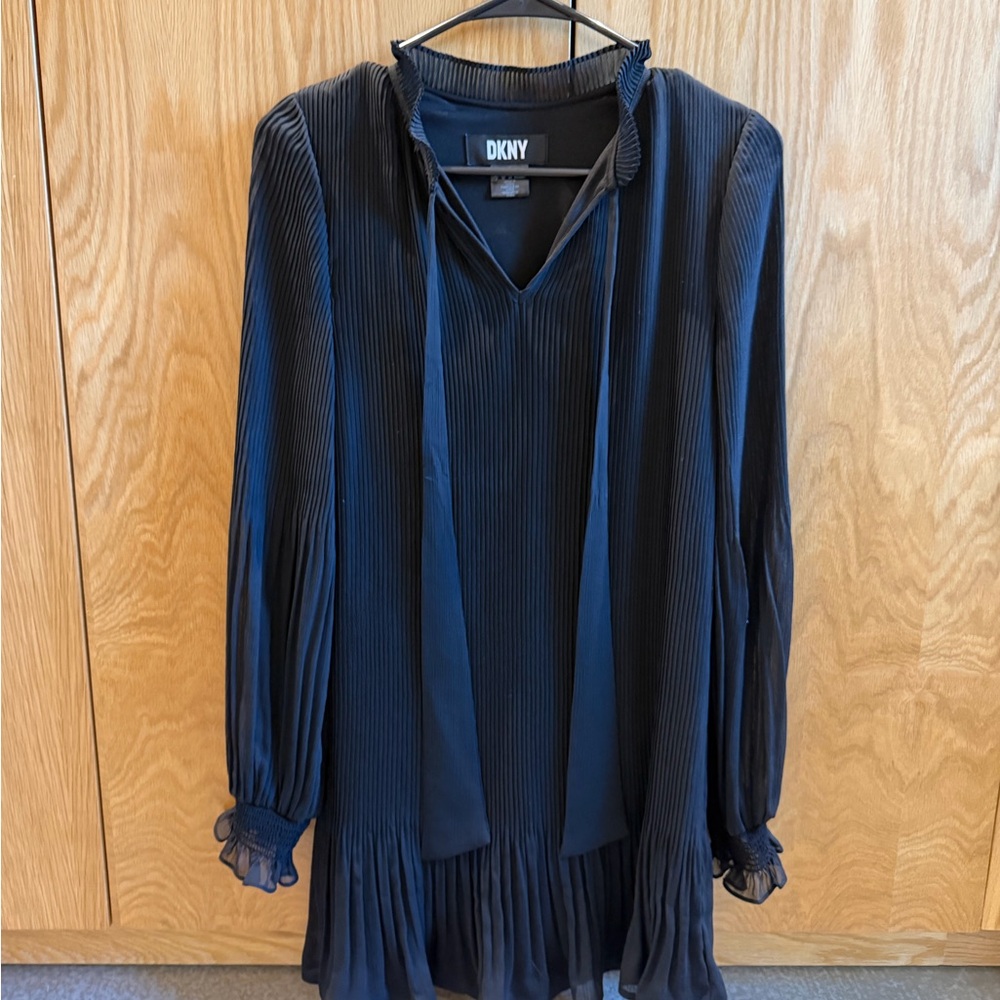 DKNY Black Women's Tunic Dress with Pleated Hem